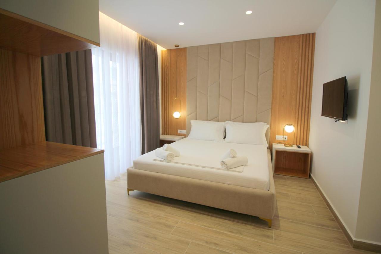 Hotel Julia Sarandë Exterior foto