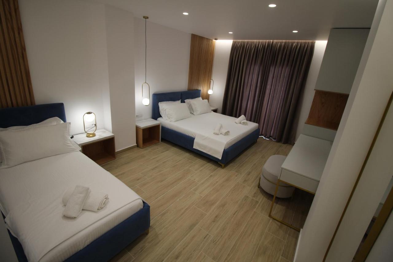 Hotel Julia Sarandë Exterior foto