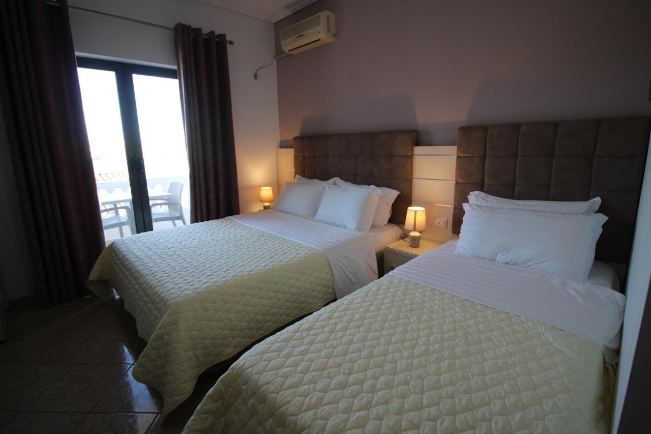 Hotel Julia Sarandë Exterior foto