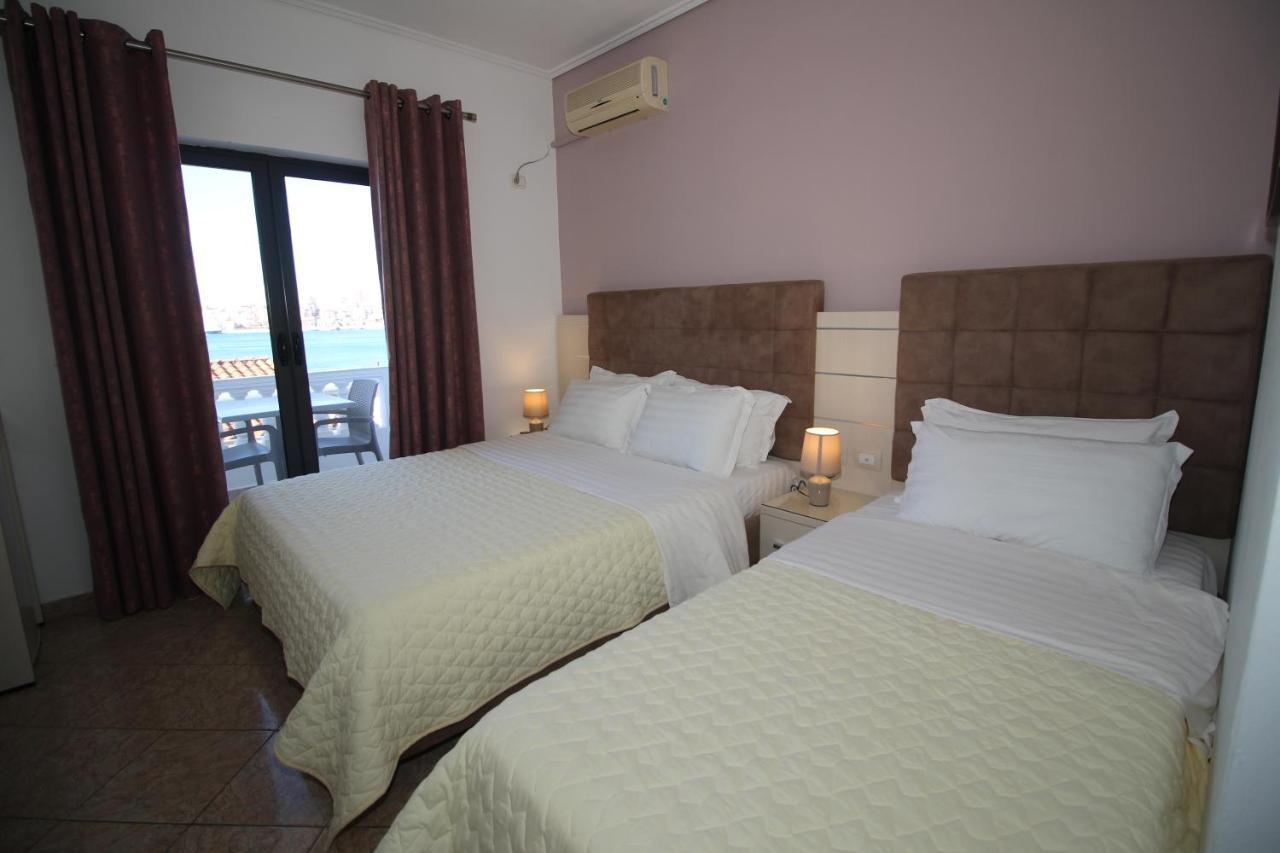 Hotel Julia Sarandë Exterior foto